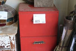 lot 405 image: Wood Cabinet 3-drawer
