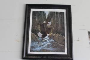 lot 425 image: Bald Eagles Theme Wall Art