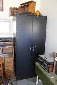 lot 431 image: Steel Storage Cabinet 5-shelf
