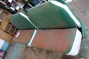 lot 435 image: MetalVinyl Bench Seat