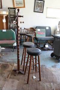 lot 451 image: Clothes Rack, (2) Stools