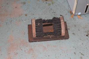 lot 455 image: Boot Scraper