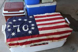 lot 489 image: Vintage American Flag 1776