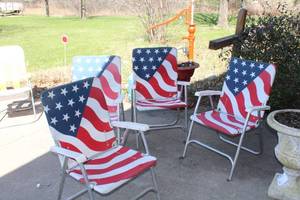 lot 491 image: Lot of (4) American Flag Theme AluminumWebbed Folding Lawn Chairs