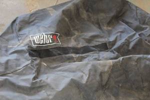 lot 498 image: Weber BBQ Grill Cover