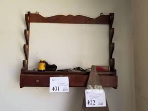 lot 401 image: Wood Wall-Mount Gun Rack 4-tier