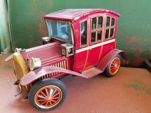 lot 511 image: Vintage Metal Scale Model Truck