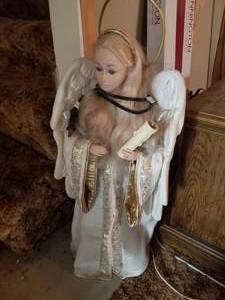lot 1783 image: Angel Theme Lighted Statue