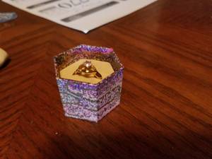 lot 1780 image: Womens Ring with Case