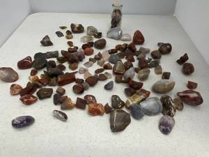 lot 41 image: Polished Miscellaneous Lake Superior Agates And Other Rocks