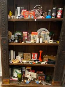 lot 46 image: 4 Shelves Of Miscellaneous Household Items . (SHELF NOT INCLUDED)