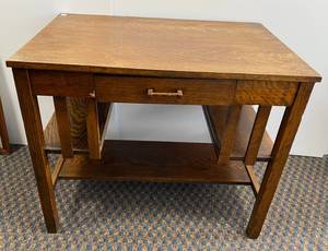 lot 92 image: Mission Oak Style Desk With Tiger wood Pattern