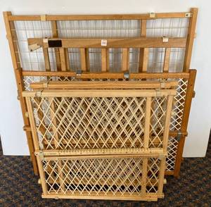 lot 100 image: Group Of Five DogBaby Gates