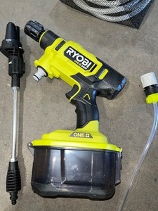 RYOBI ONE HP 18V Brushless EZClean 600 PSI 0.7 GPM Cordless Cold Water Power Cleaner (Tool Only)