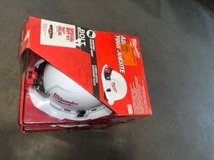 Milwaukee 450 Lumens LED SpotFlood Headlamp with Hardhat