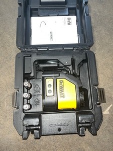 DEWALT 165 ft. Green Self-Leveling Cross Line Laser Level with (3) AAA Batteries & Case