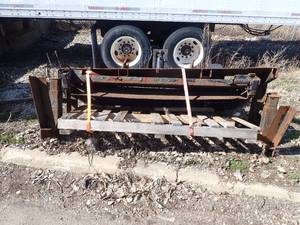 72 Maxon Lift Gate