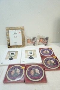picture frames