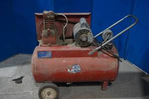Coat to Coast 14 gal air compressor