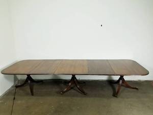 Johan Tapp Dining Table