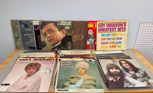 Lot of 40 Vinyl Records-Johnny Cash, Chicago, Roy Orbison and More