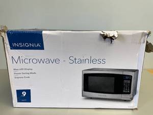 Insignia Stainless Steel Countertop Microwave