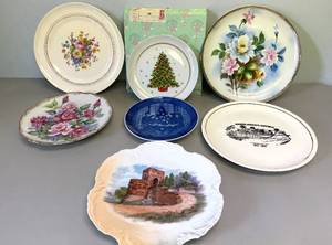 Lot of Decorative and Collectible Plates