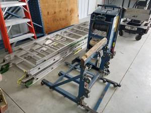 lot 112 image: RGC Pro Drive Platform Hoist, RGC Pro400 400-lb Track