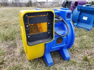 lot 107C image: Tool King Air Eagle 1.0 hp Bounce House Blower