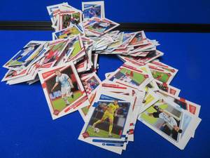 lot 31 image: SOCCER CARDS 2021-2022