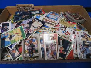 lot 65 image: MIXED LOT OF COLLECTABLE CARDS