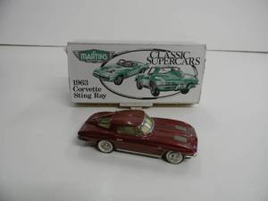 CLASSIC SUPERCARS ST MARTINS ACCESSORIES LTD 143 SCALE - 1963 CHEVROLET CORVETTE STINGRAY - NEW IN BOX - FANTASTIC AWESOME PIECE - SEE PICTURES