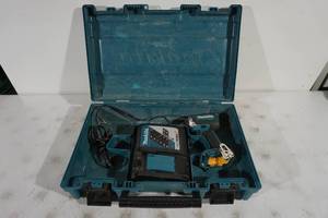 lot 68 image: Makita XDT13 18V Brushless Impact Driver with Charger - NO Battery
