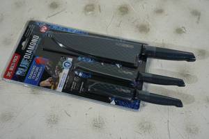 lot 71 image: NEW Blue Diamond 3-Piece Multi-Pack Knife Set