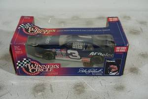 lot 77 image: Winners Circle Dale Earnhardt Sr 124 Scale Die Cast - 1997