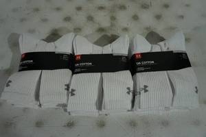 lot 102 image: 18 Pairs NEW Under Armour Cotton Crew Socks - Large