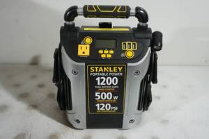 lot 10 image: Stanley 1200 Amp Peak Portable Battery Jumper