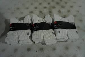 lot 134 image: 18 Pairs NEW Under Armour Cotton Crew Socks - Medium