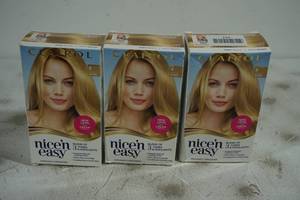 lot 155 image: Clairol Nice n Easy Hair Dye