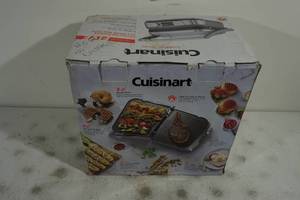 lot 17 image: Cuisinart Griddler Five Countertop Cooker