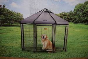 lot 161 image: Pet Gazebo Low Profile Kennel - 5 Ft