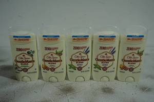lot 172 image: Old Spice Gentlemans Blend Deodorant