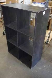 lot 171 image: 6 Cubby Shelf