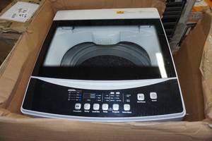 lot 176 image: Black and Decker 2.0 Cu Ft Portable Washer