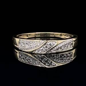lot 64 image: Vintage Styled Sparkle Diamond Micro Pave Wave Estate Band Ring in Yellow Gold