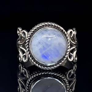 lot 104 image: Rustic Vintage Style Rainbow Moonstone Cabochon Solitaire Filigree Twisted Rope Ring
