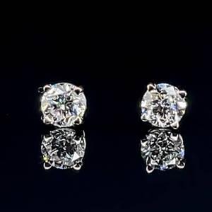 lot 33 image: Gorgeous Brilliance 0.80ctw Round Diamond F-G Color Solitaire Stud Earrings Classic Style