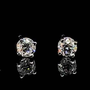 lot 89 image: Gorgeous Classic 0.49ctw Diamond Round Brilliant Cut Solitaire Stud Earrings