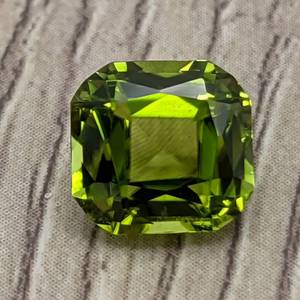 lot 12A image: 3.21 Carat Natural Peridot Gemstone $900 to $1500 Retail