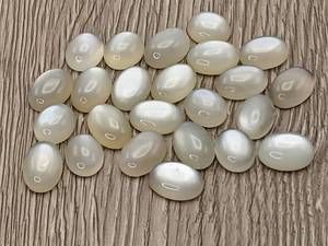lot 80A image: 137.41 Carat Lot of Natural Moonstone Gemstones